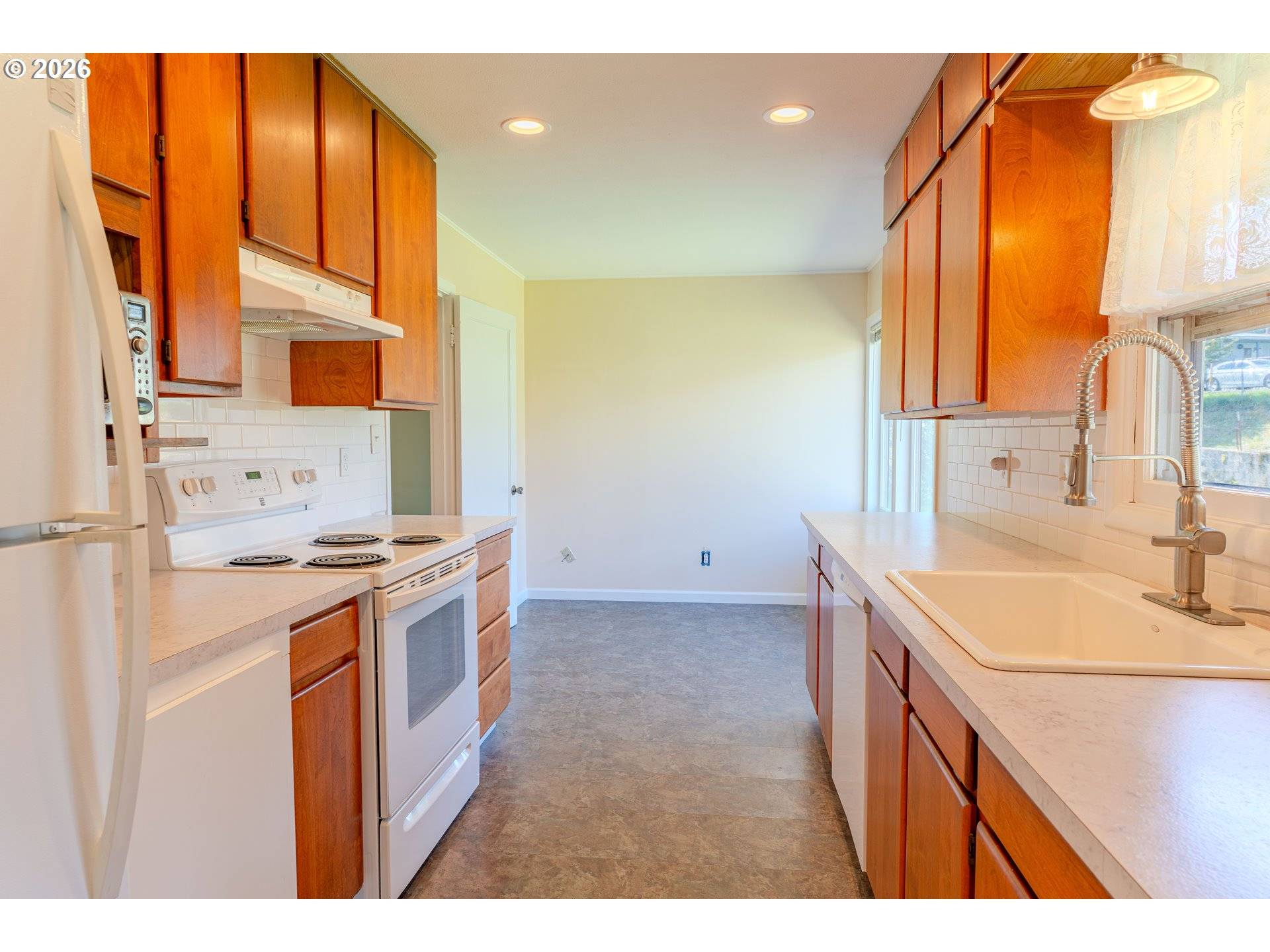 590 SE CONYERS ST, Clatskanie, OR 97016