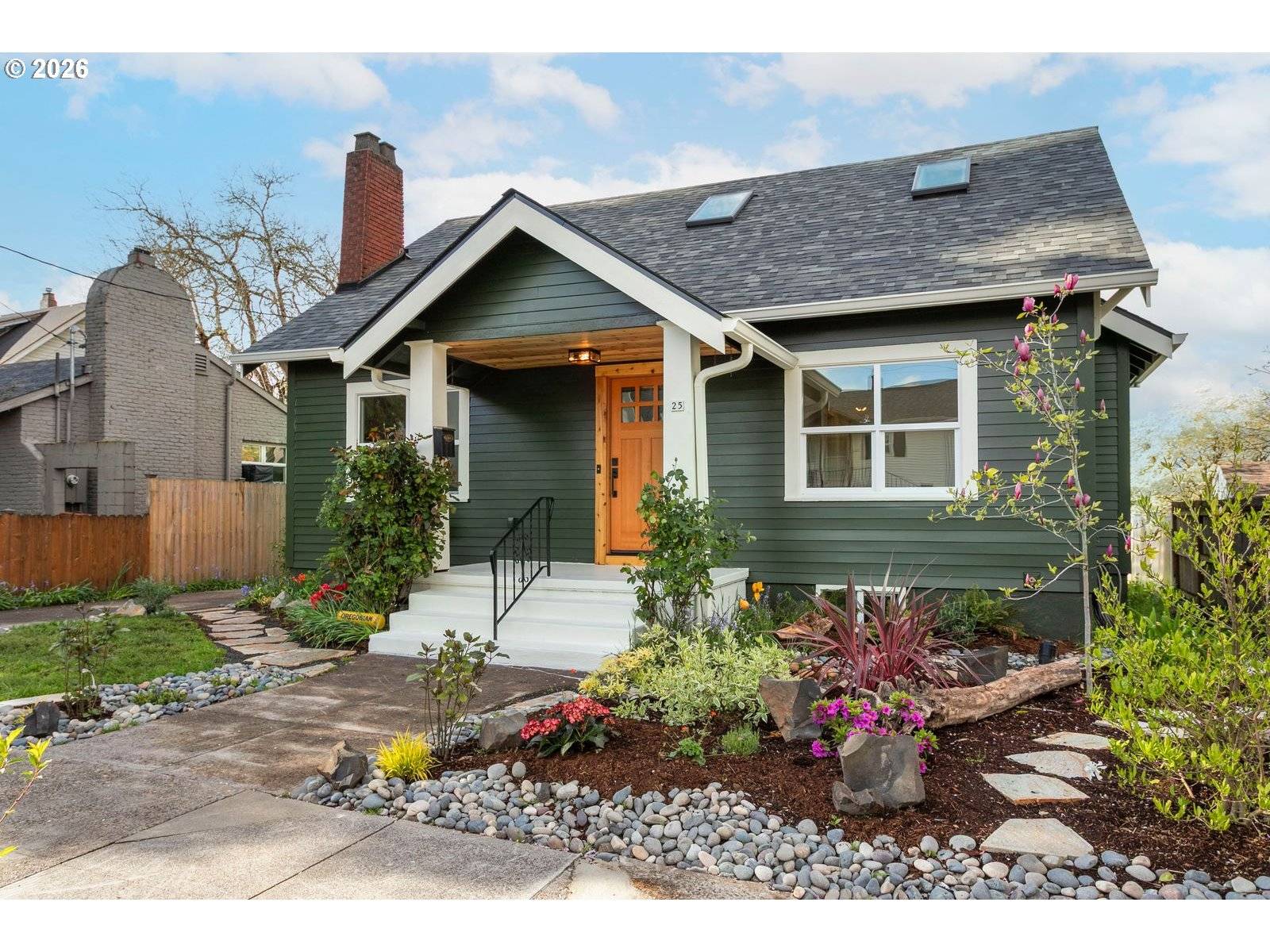 25 N MORGAN ST, Portland, OR 97217