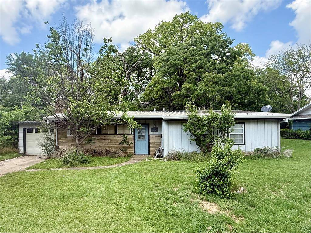 5408 Sam Calloway Road, River Oaks, TX 76114