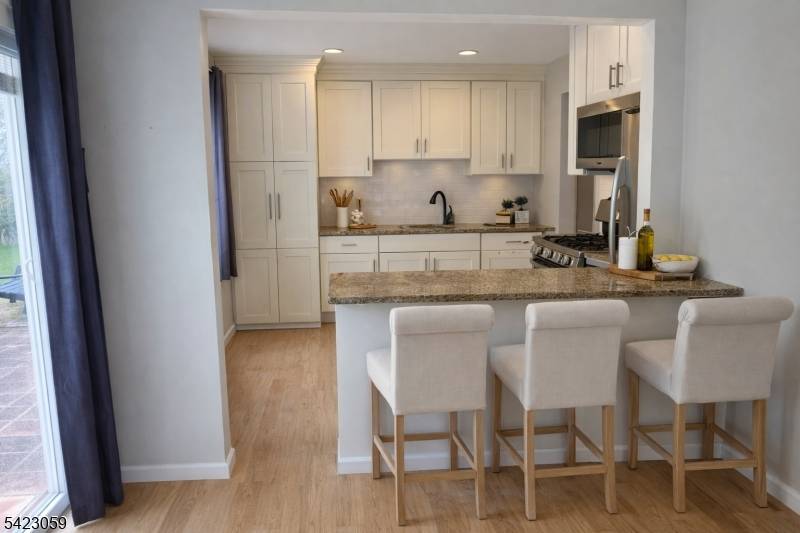 3 Spalding Dr, Livingston Twp., NJ 07039