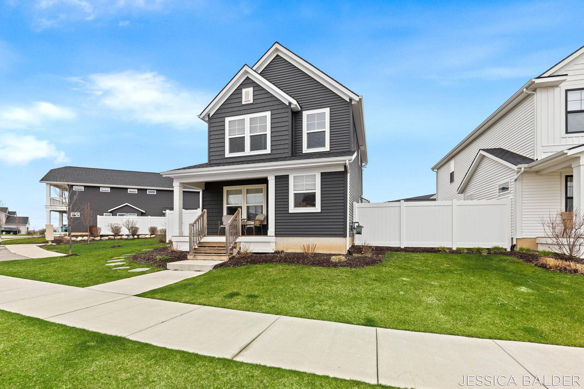 8324 Cooks Corner DR SE, Gaines Twp, MI 49315