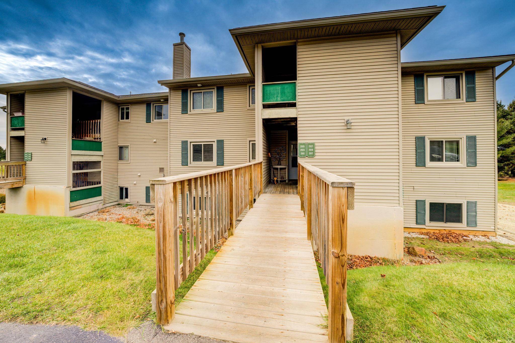 2611 Green Meadows DR, Garfield Twp, MI 49685