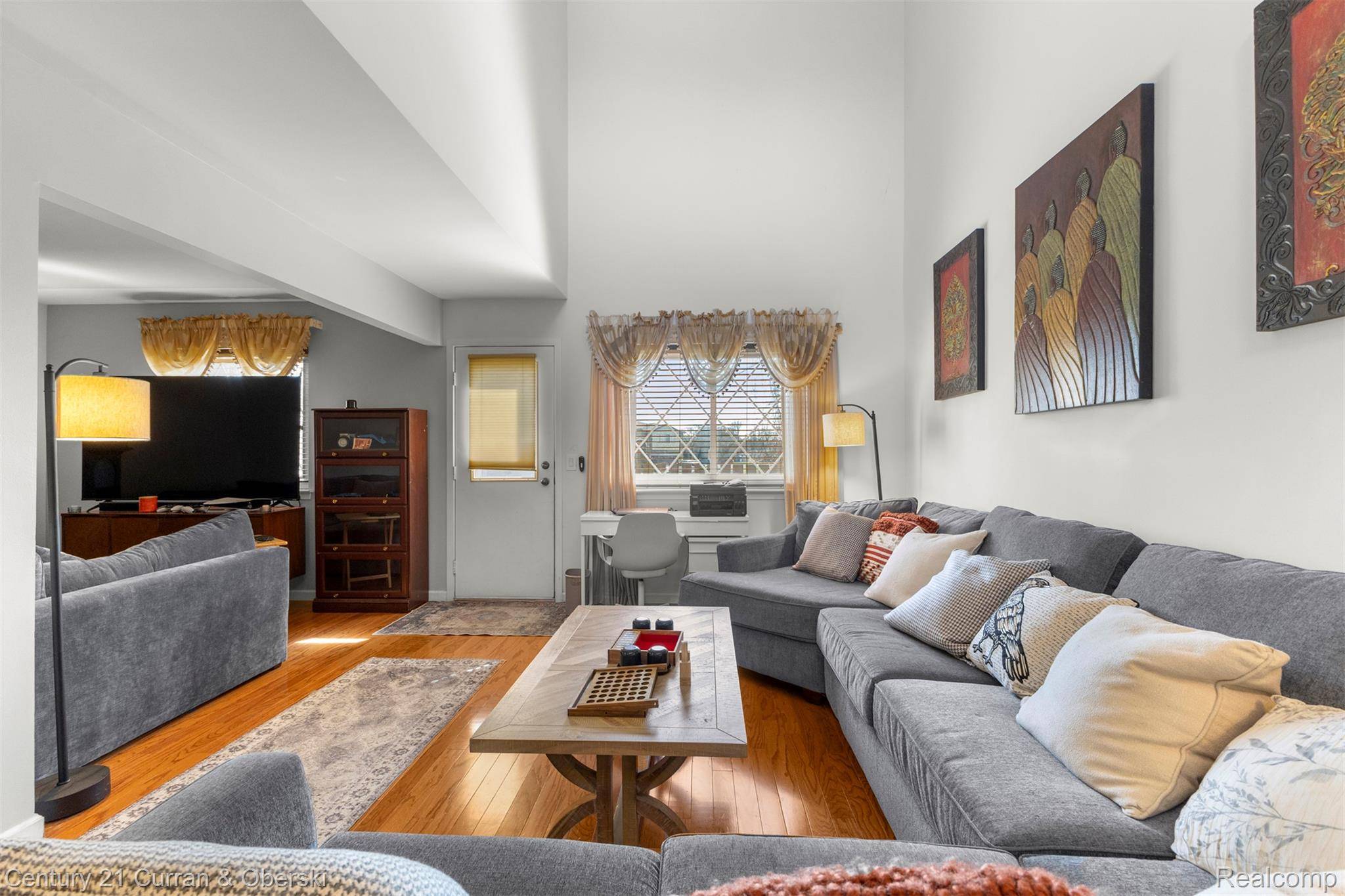 3756 Heritage Pkwy, Dearborn, MI 48124