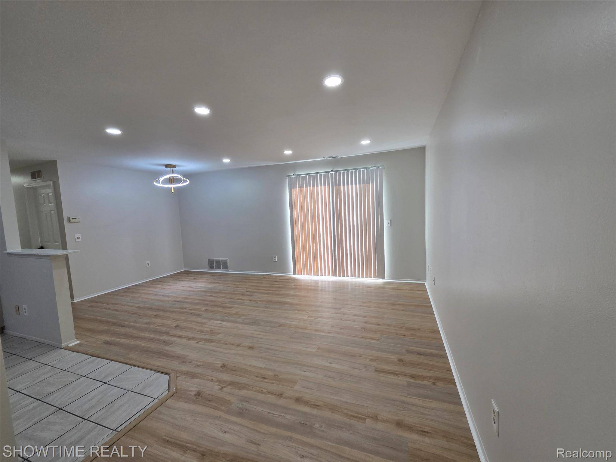 43441 Cape DR, Sterling Heights, MI 48313