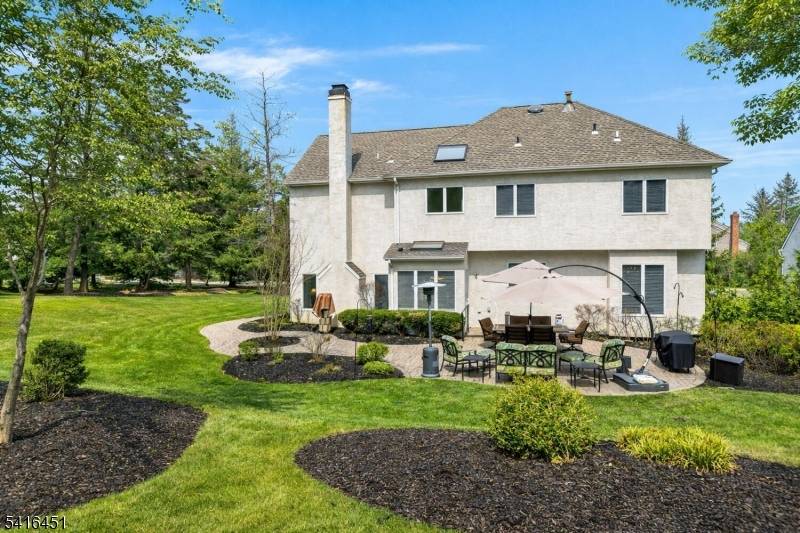 1 Vanderveer Dr, Bernards Twp., NJ 07920