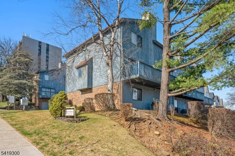 114 Pennington Ave #T, Passaic City, NJ 07055