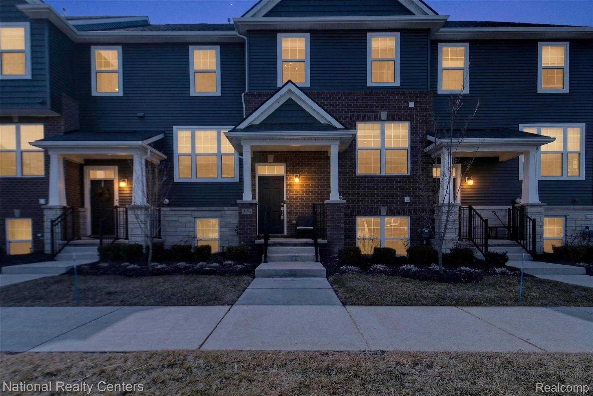 225 S Sydney CT, Plymouth, MI 48170