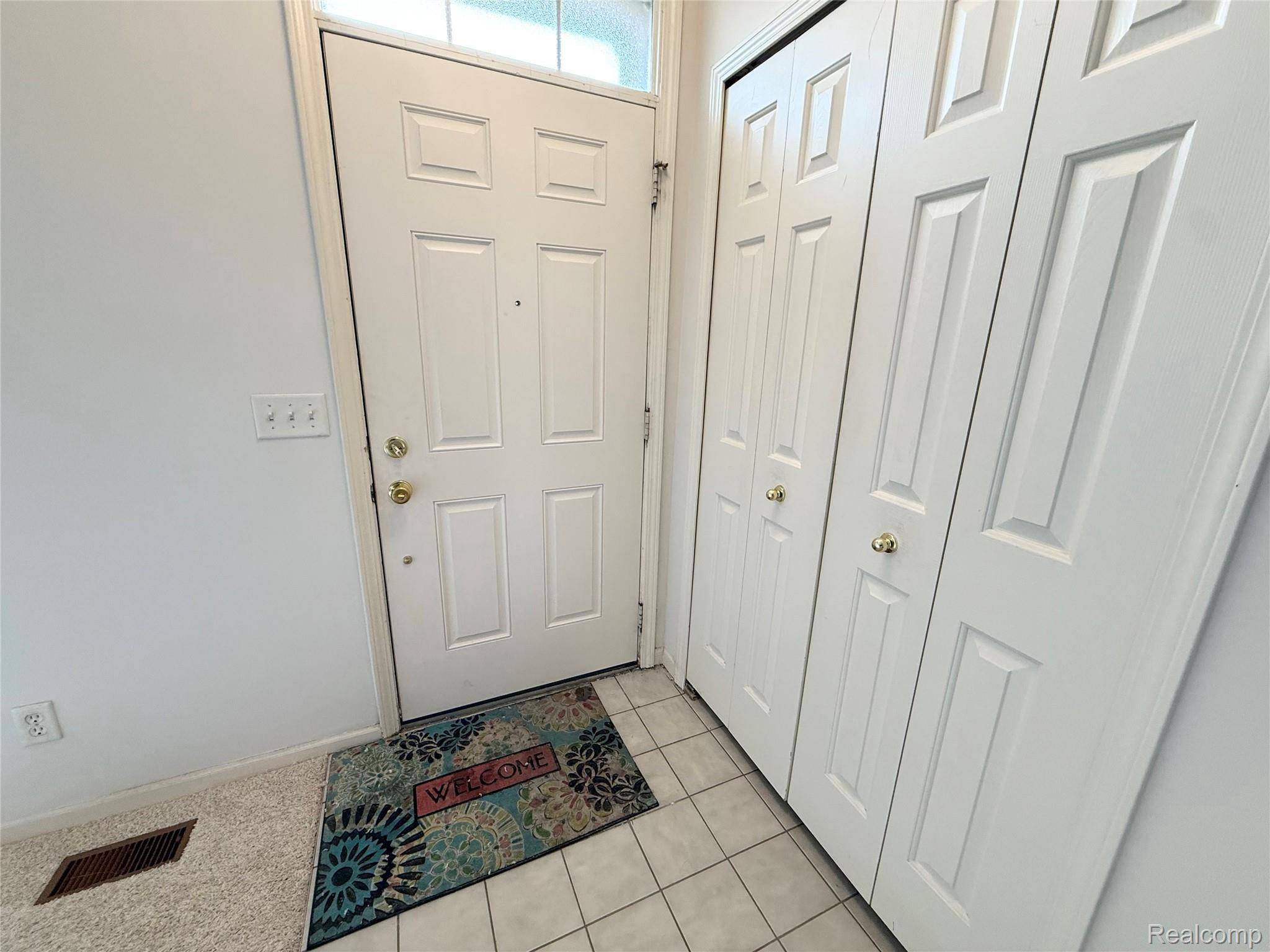 29419 E Glen Oaks BLVD, Farmington Hills, MI 48334