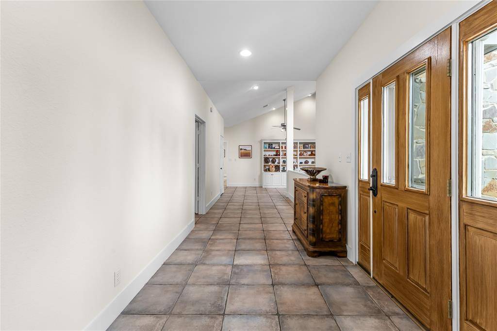 104 Private Road 4757, Rhome, TX 76078