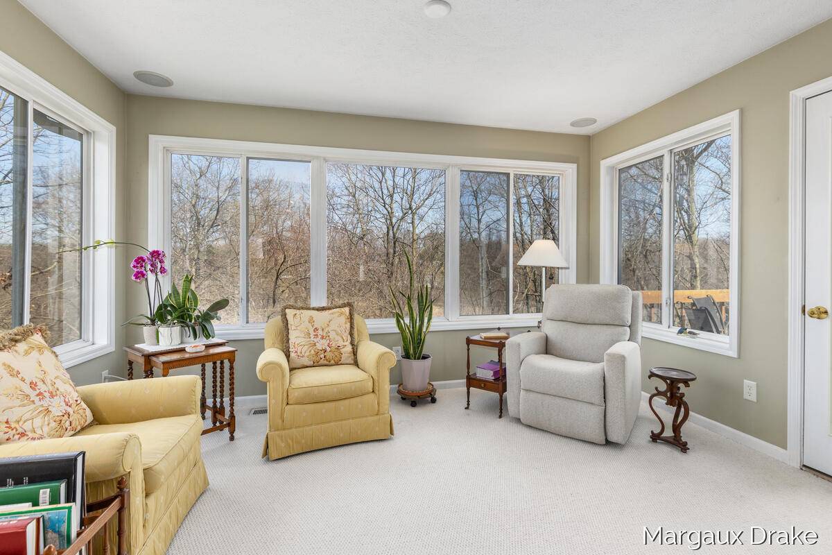 1946 Dunlin CT NE, City Of Grand Rapids, MI 49505