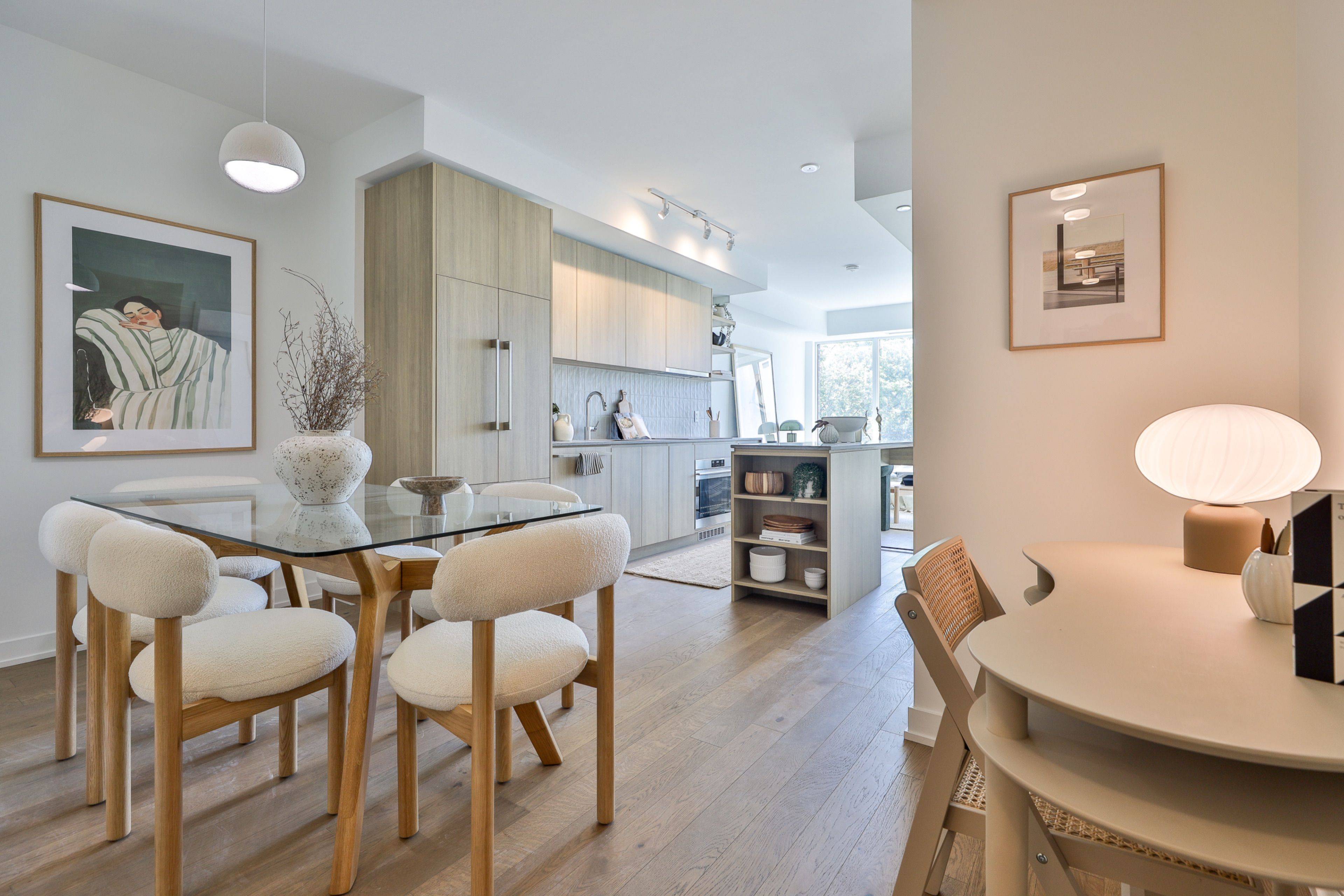 1161 Kingston RD #201, Toronto E06, ON M1N 1P2