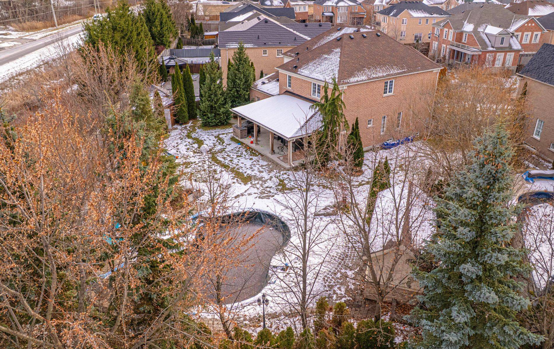 56 Peacock CRES, Ajax, ON L1T 0C5