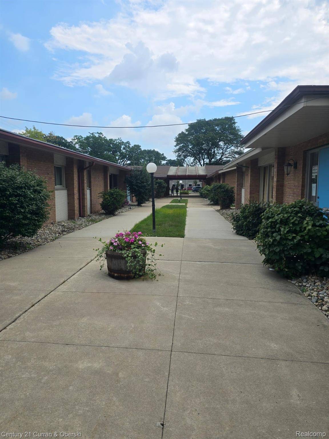 23100 Cherry Hill ST #6, Dearborn, MI 48124