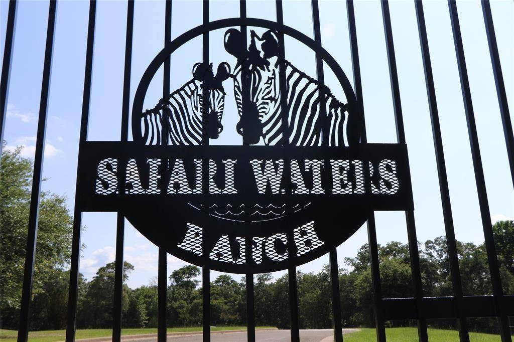 9042 Safari Bluff, Larue, TX 75770