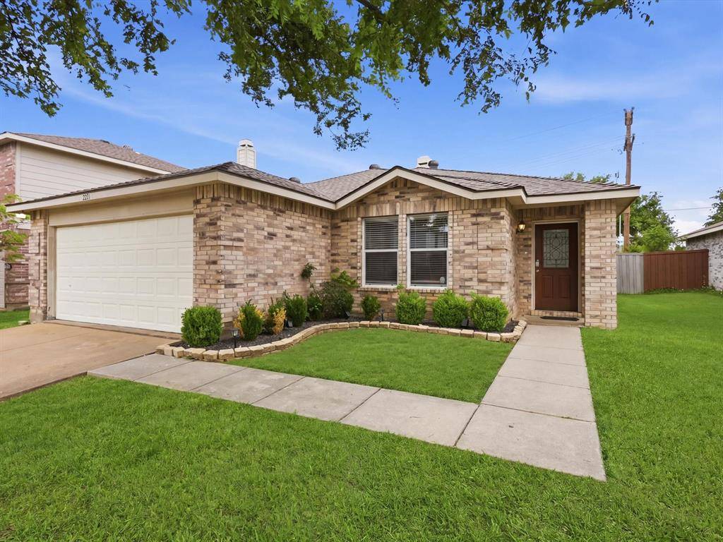 2261 White Pine Drive, Little Elm, TX 75068