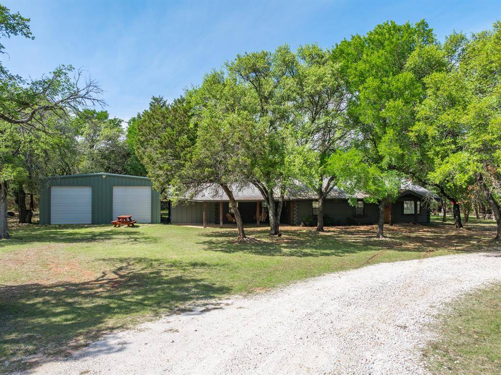 2731 Garrett Lane, China Spring, TX 76633