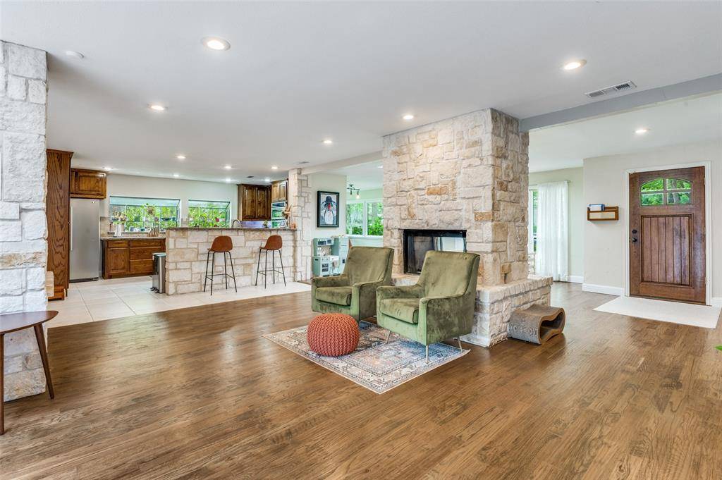 1602 Glen Valley Drive, Irving, TX 75061