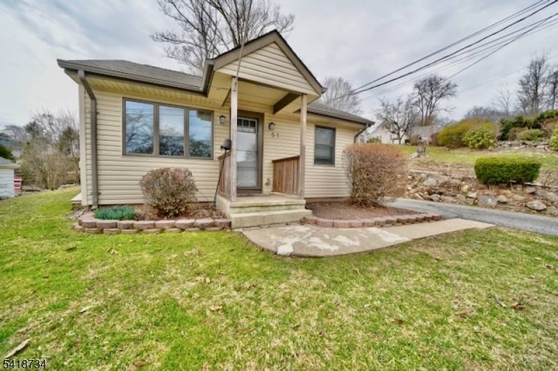 51 Terrace Ave, Butler Boro, NJ 07405