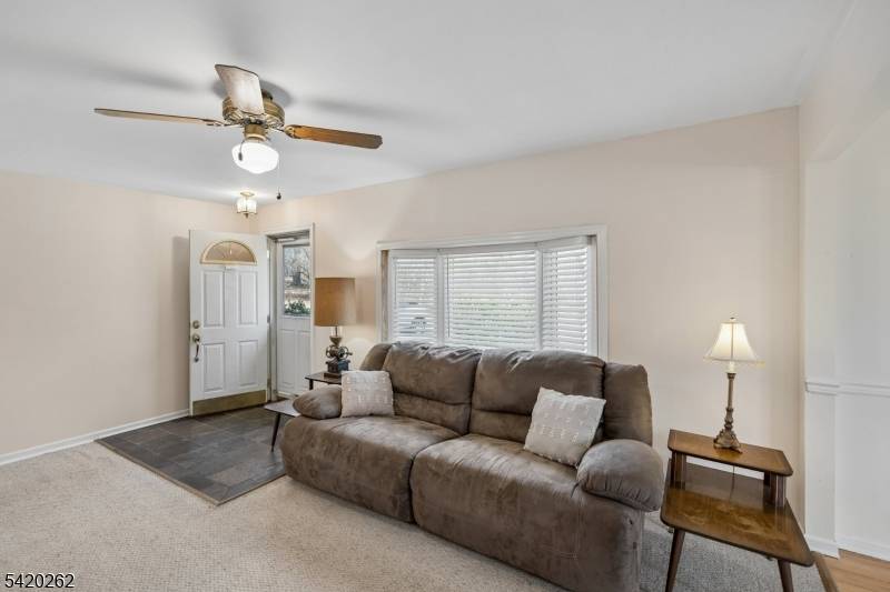 3 Morgan Ln, White Twp., NJ 07823