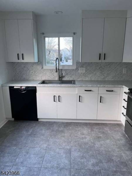 132 Longacre Ct, Hillsborough Twp., NJ 08844