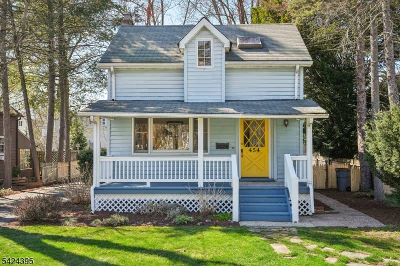 454 Northern Pkwy, Ridgewood Village, NJ 07450