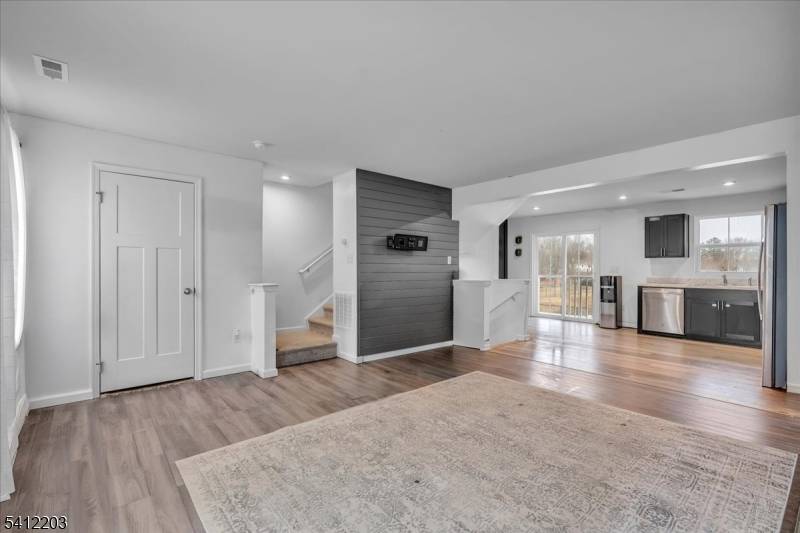 79 Burr St, Monroe Twp., NJ 08094