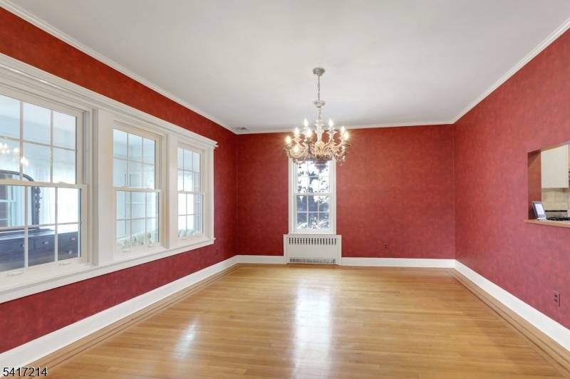 314 Knickerbocker Rd, Tenafly Boro, NJ 07670