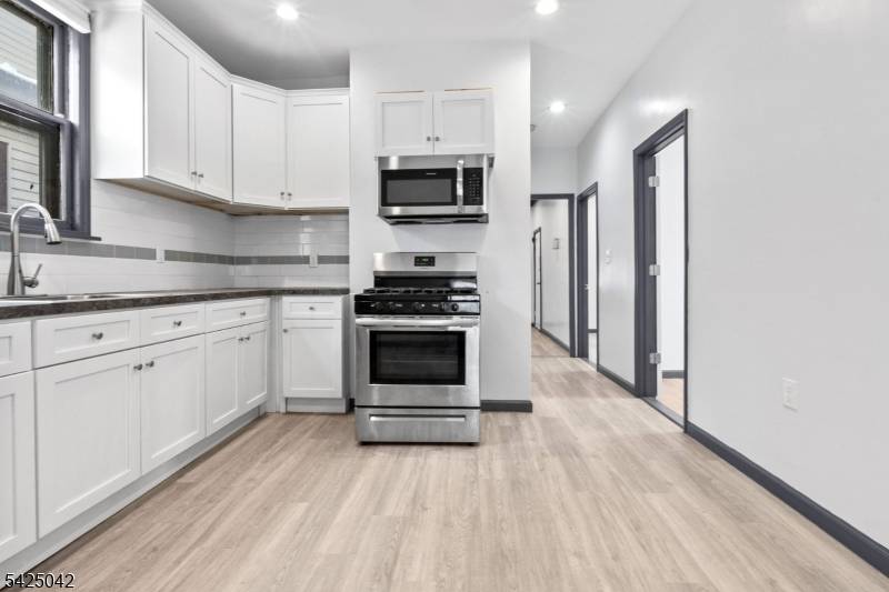 211 N 13Th St, Newark City, NJ 07107