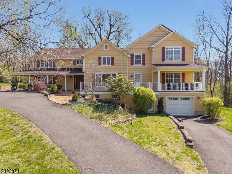 20 Woodland Terrace, High Bridge Boro, NJ 08829