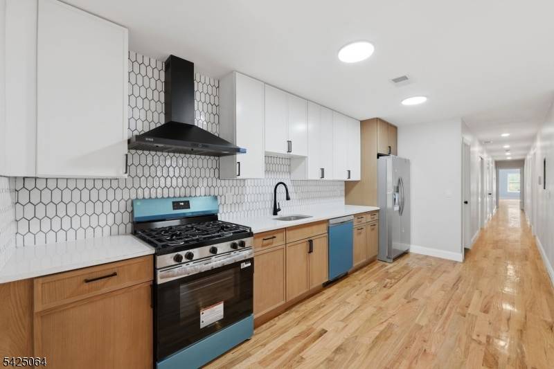 134 Shepard Ave, East Orange City, NJ 07018