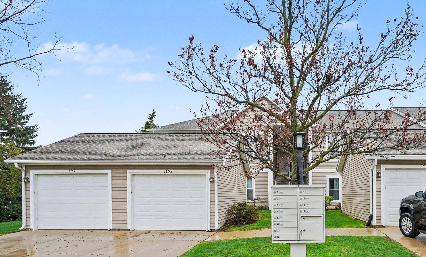 1492 Fox Pointe CIR, Pittsfield Charter Twp, MI 48108