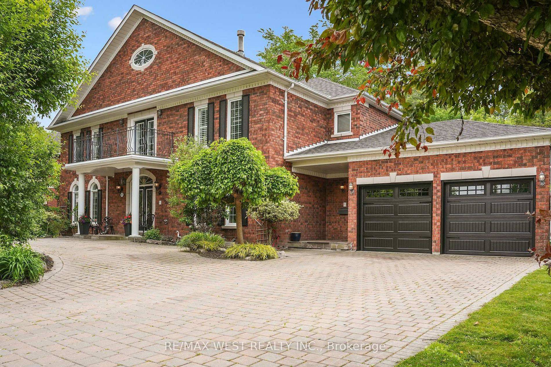 81 Woodview DR, Pickering, ON L1V 1L1