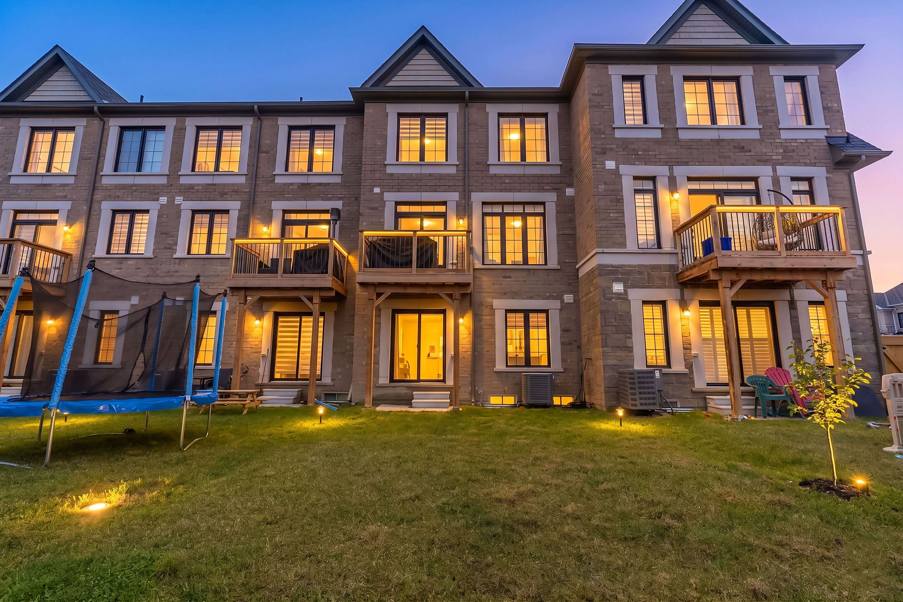 3 Morrison CRES, Whitby, ON L1P 0P4