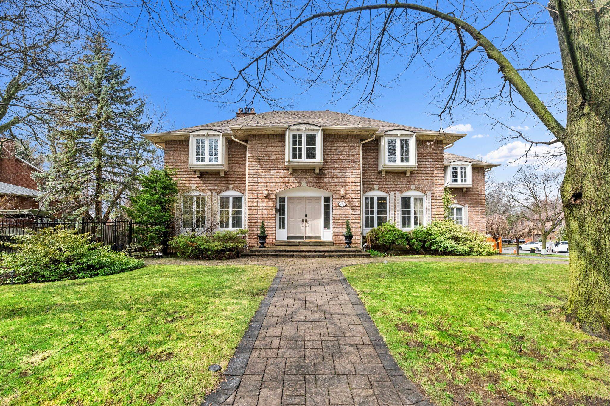 89 Windermere CRES, Richmond Hill, ON L4C 6Y8