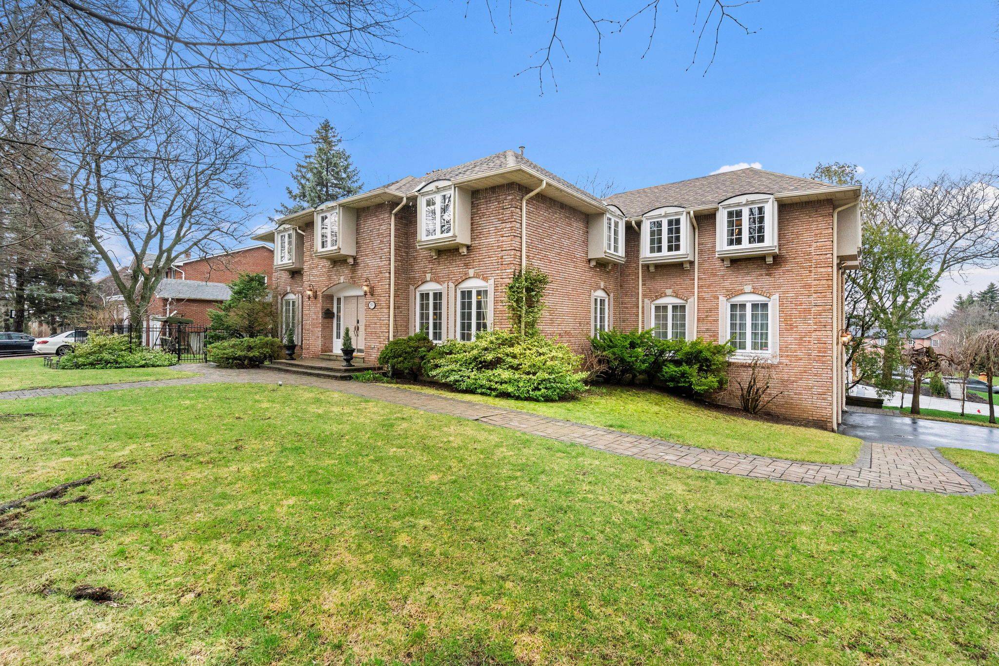 89 Windermere CRES, Richmond Hill, ON L4C 6Y8