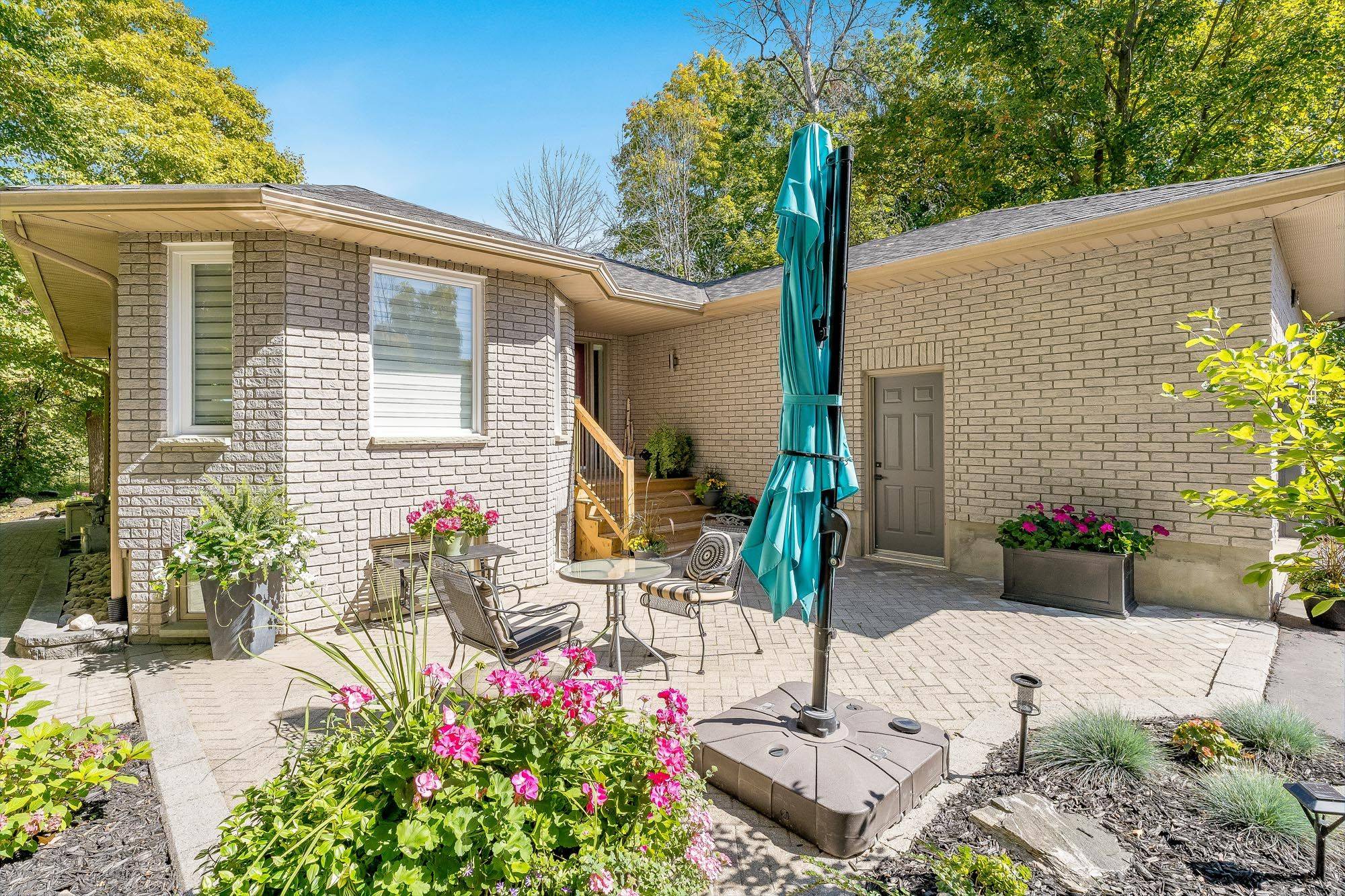 30 Bourgeois Beach RD, Tay, ON L0K 2A0