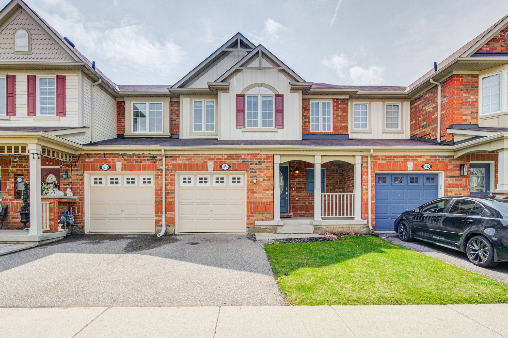 1034 Diefenbaker ST, Milton, ON L9T 8H4