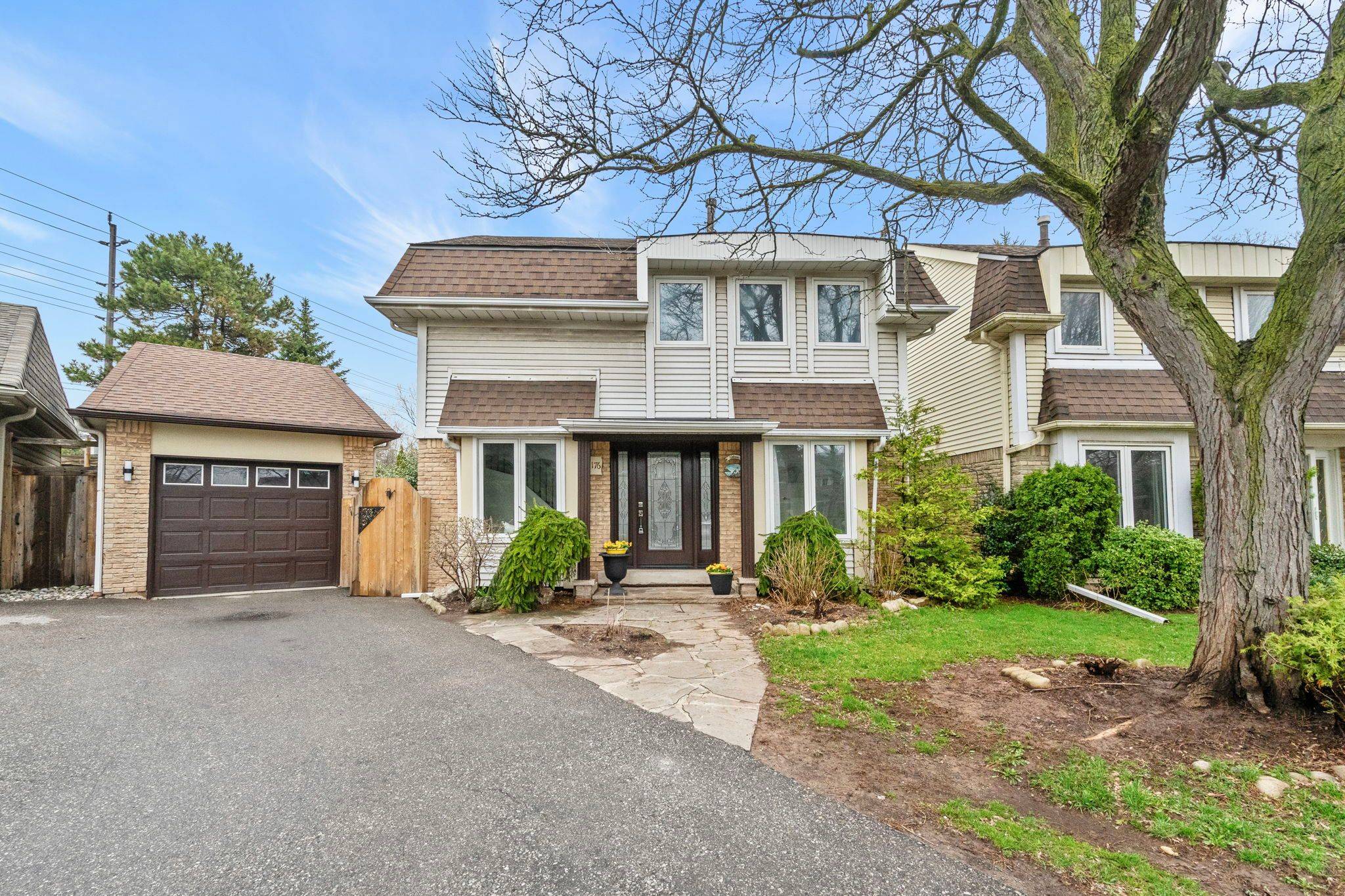 1176 Jamesway BLVD #22, Oakville, ON L6H 2Z9