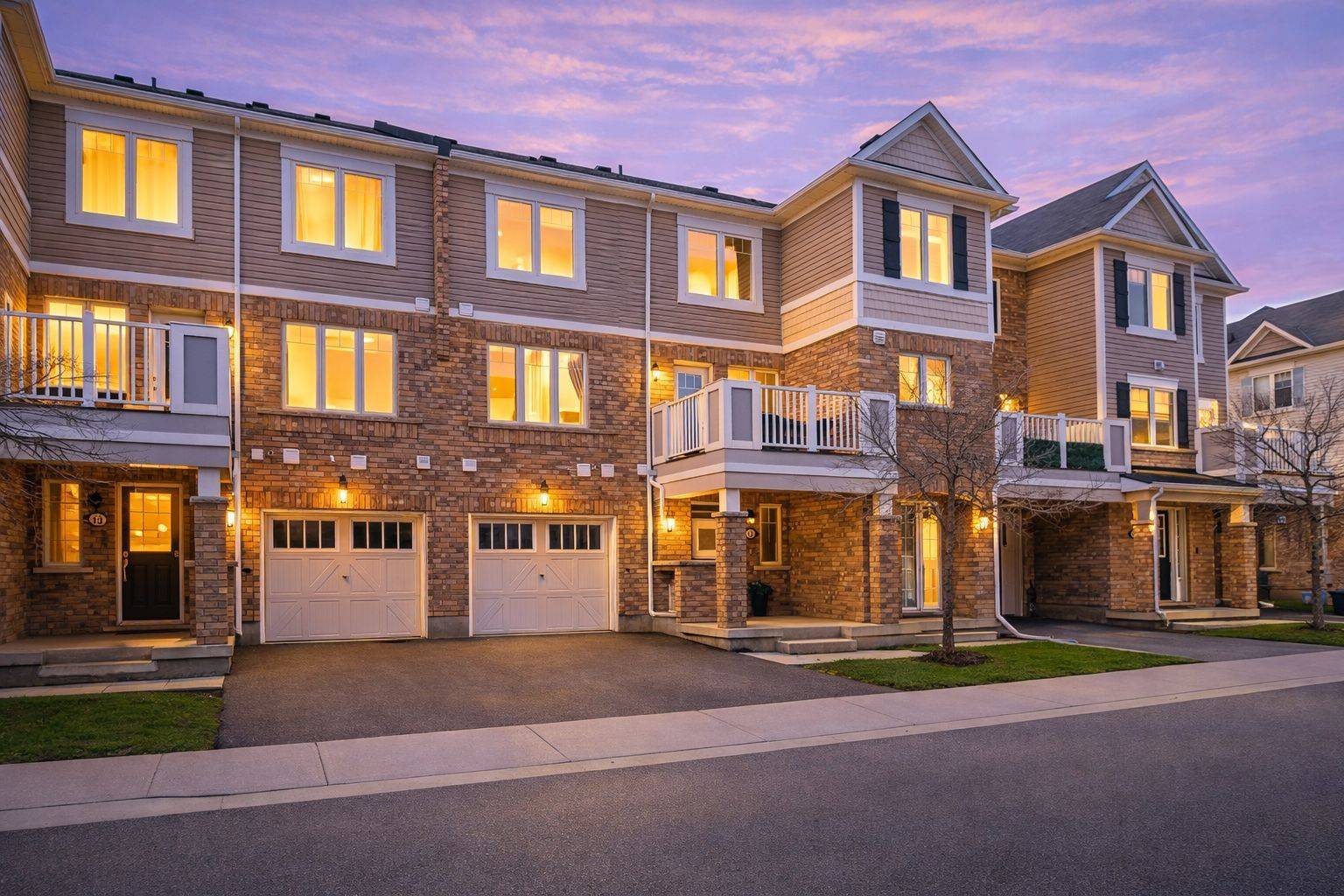 1025 Nadalin HTS #12, Milton, ON L9T 8R3