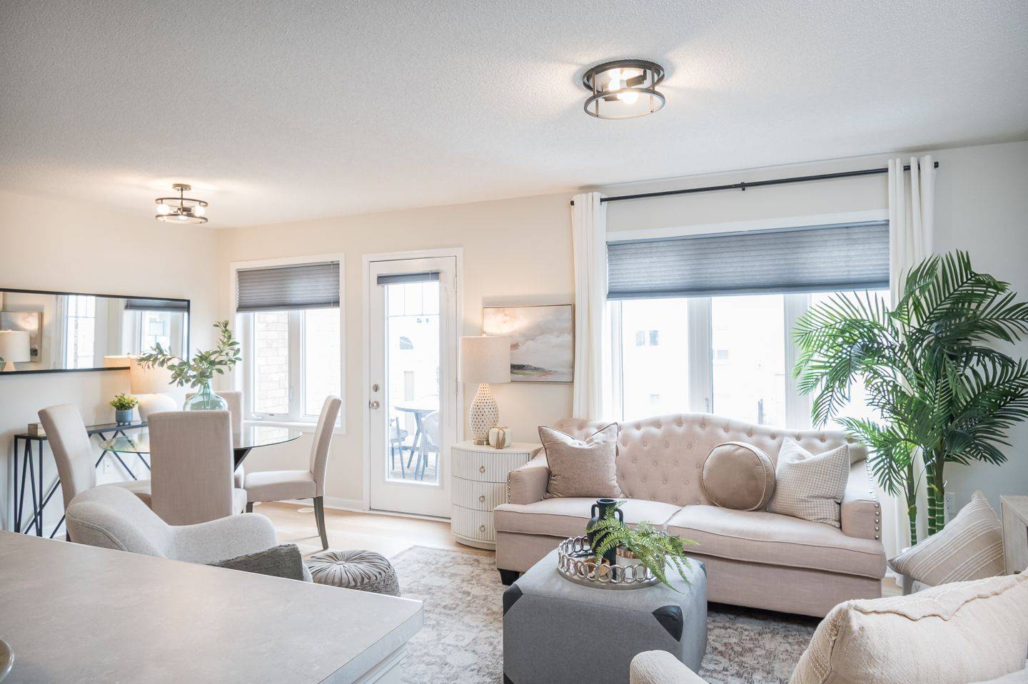 1025 Nadalin HTS #12, Milton, ON L9T 8R3