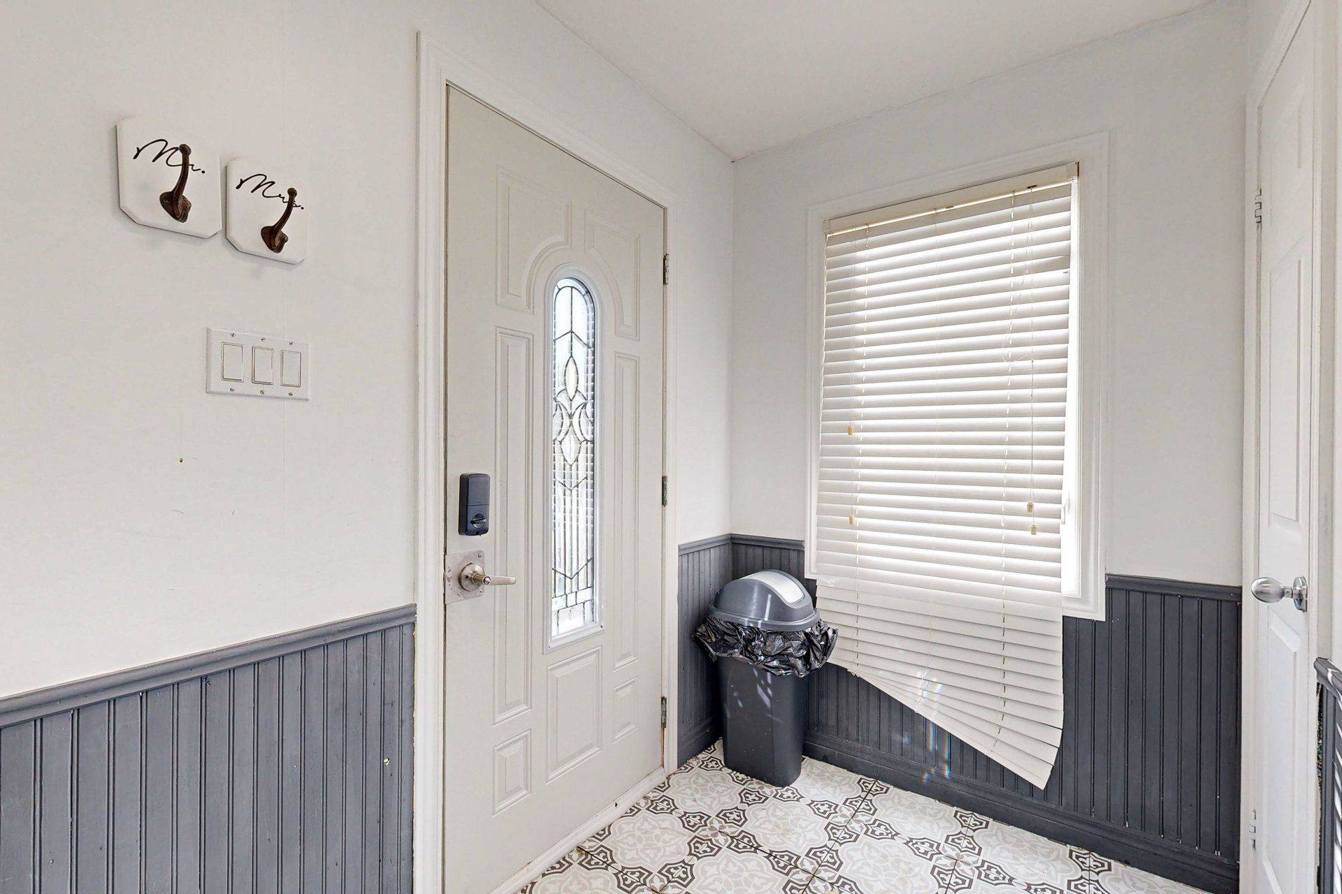 125 LEIGHLAND AVE, Oakville, ON L6H 1B3