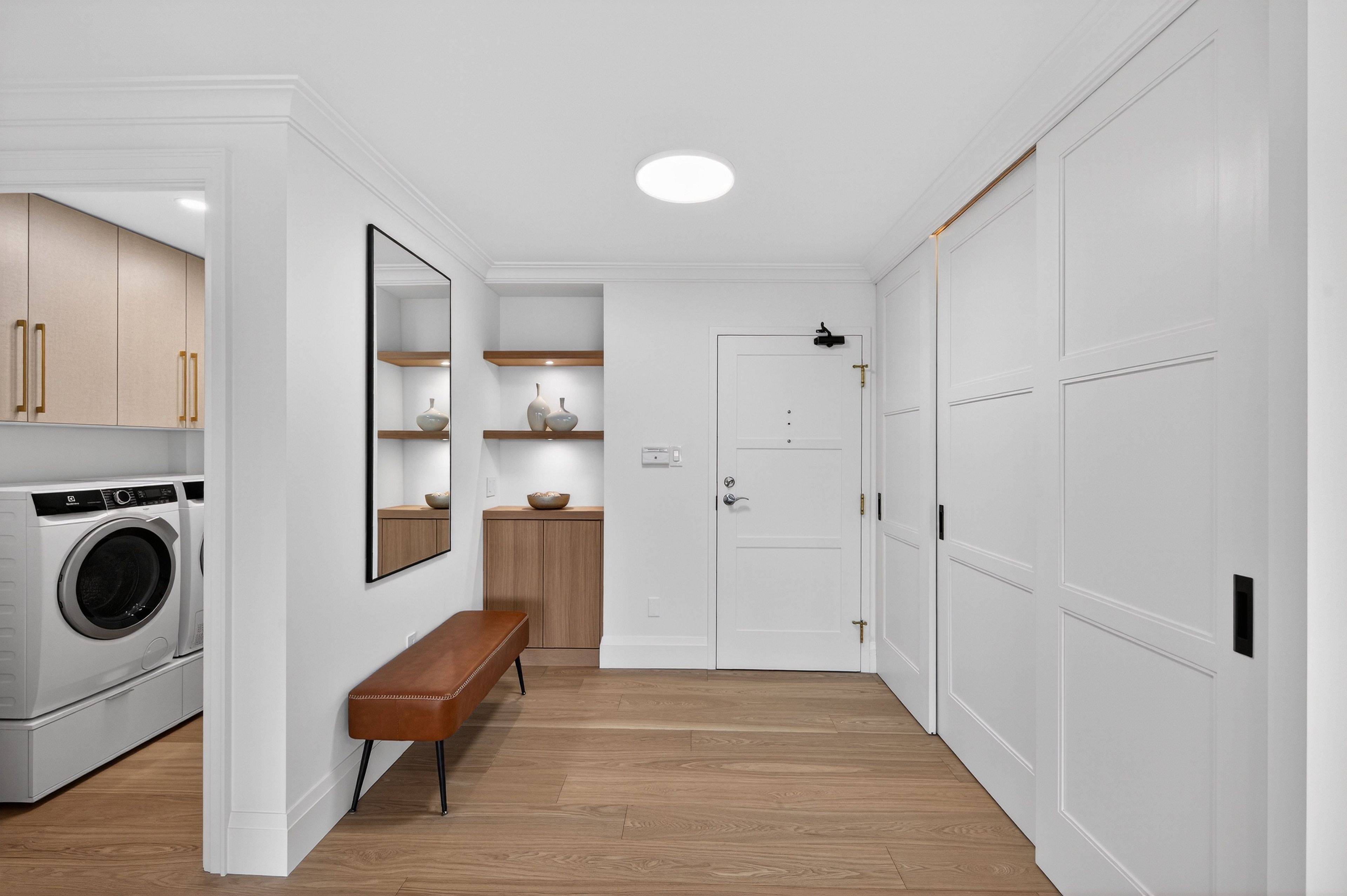 2170 Marine DR #403, Oakville, ON L6L 5V1