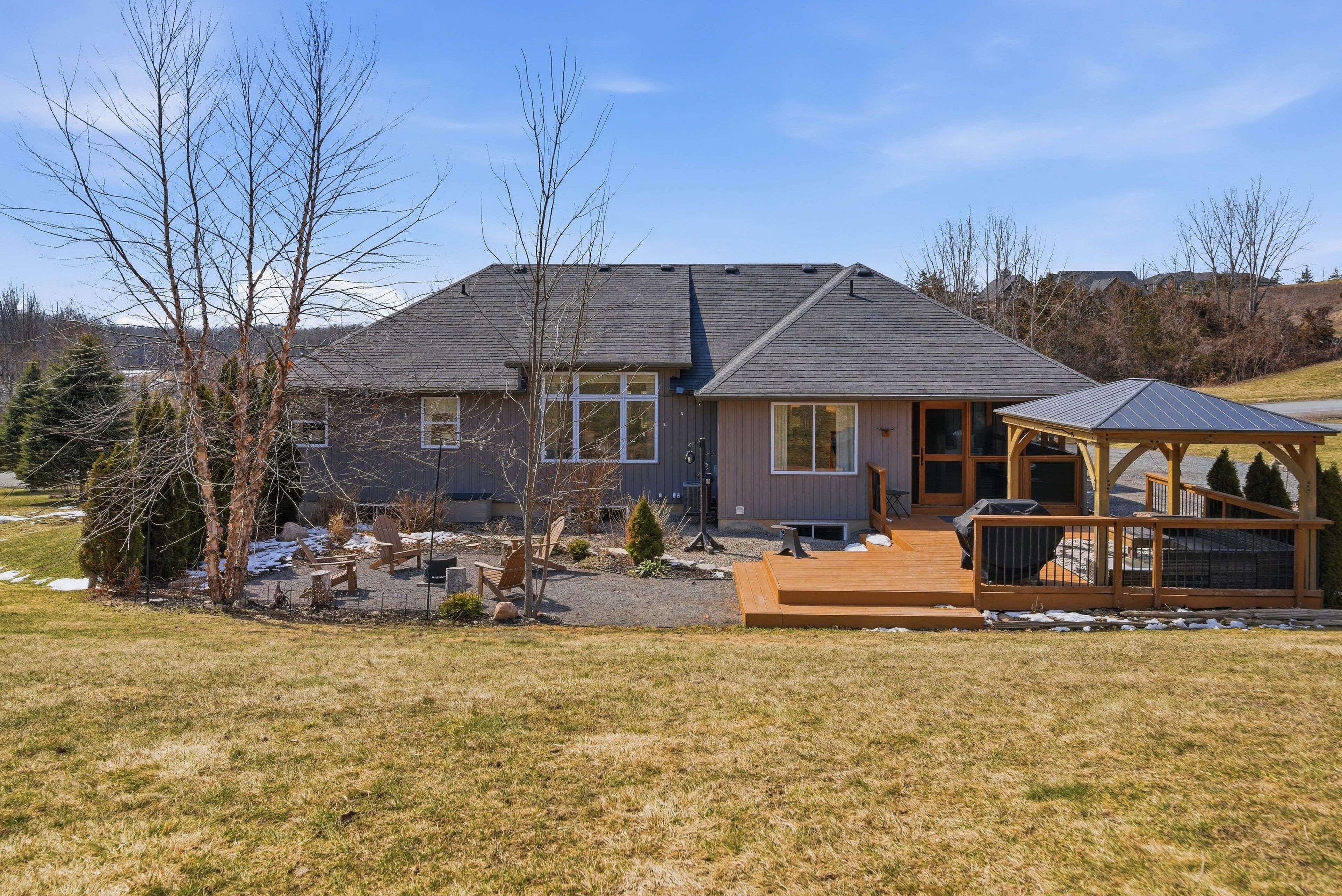 42 Windwhisper DR, Belleville, ON K0K 2V0