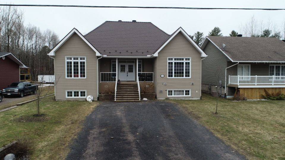 46 EGLINGTON RD S, Callander, ON P0H 1H0