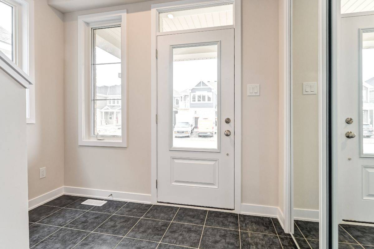 623 Terrier CIR, Stittsville - Munster - Richmond, ON K0A 2Z0