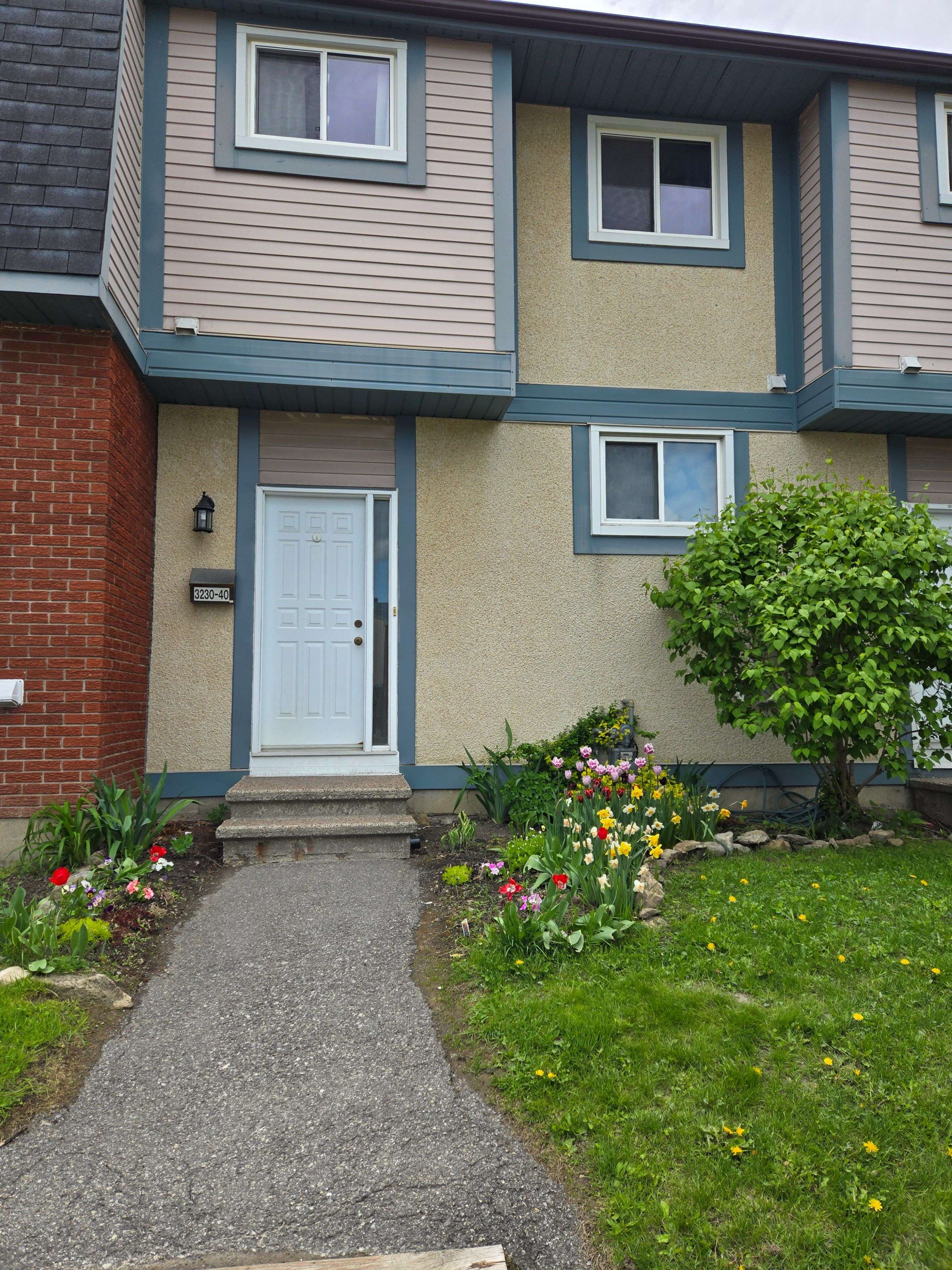 3230 Uplands DR #40, Hunt Club - Windsor Park Village And Area, ON K1V 0C6