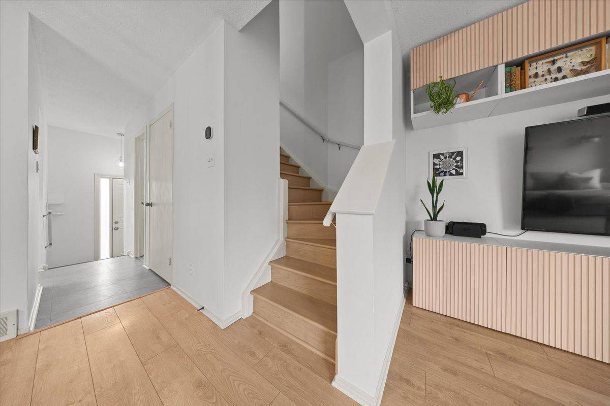 3230 Uplands DR #40, Hunt Club - Windsor Park Village And Area, ON K1V 0C6