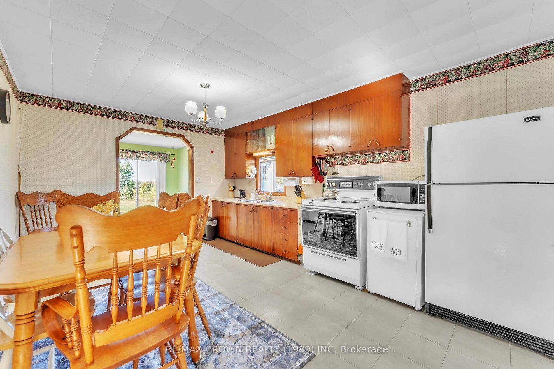 936 Laplante RD, Bonfield, ON P0H 2E0