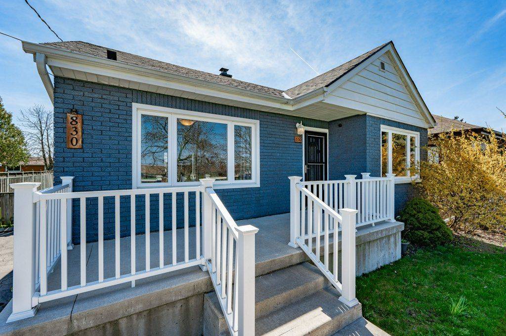 830 Mohawk RD E, Hamilton, ON L8T 2R5