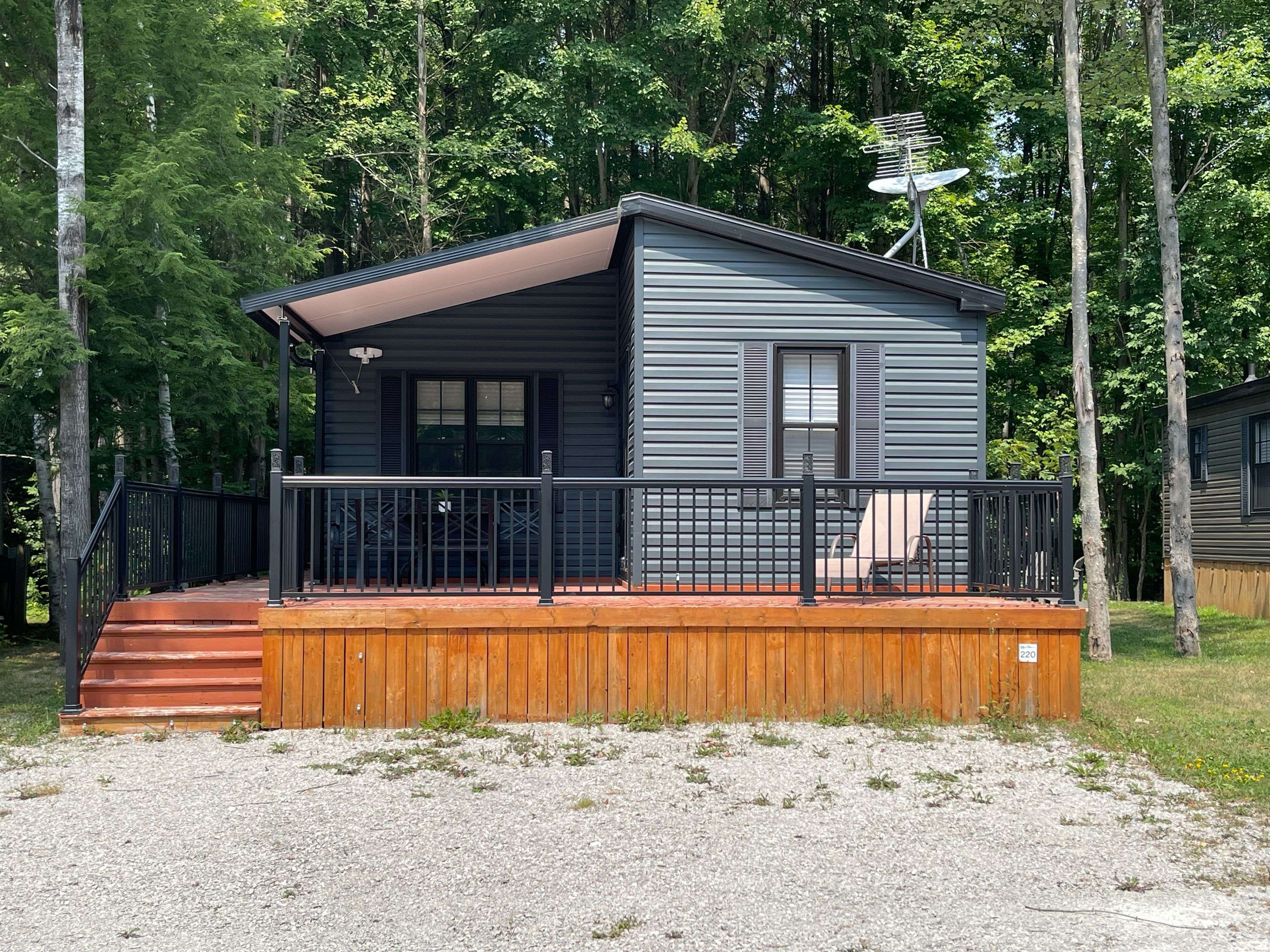 1082 Shamrock Marina RD ##220, Gravenhurst, ON P0E 1N0